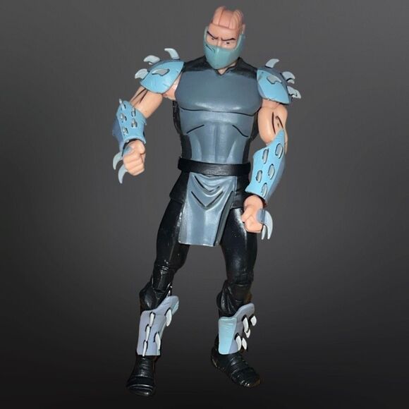 Teenage Mutant Ninja Turtles Shredder TMNT Playmates Toys B14 - Picture 1 of 3